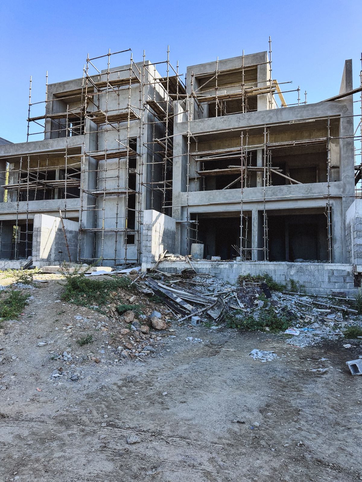 The Peninsula Apartments - Image 2